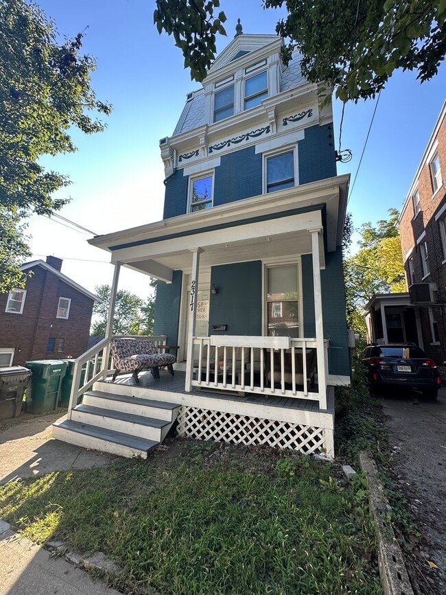 Building Photo - 2317 Flora St
