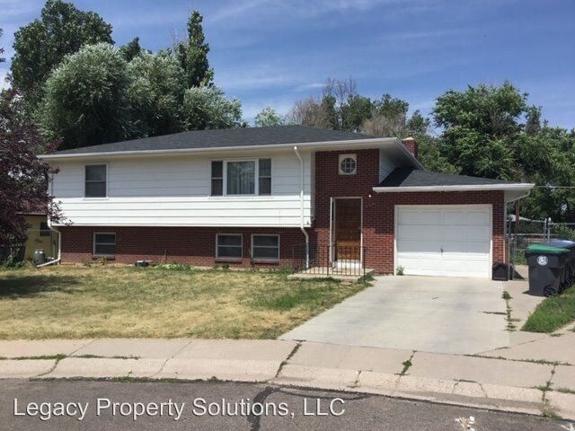 Primary Photo - 5 br, 3 bath House - 4516 E. 11th Street