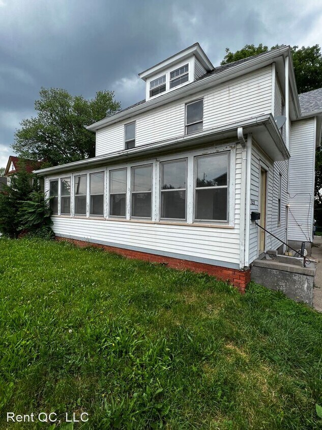 Primary Photo - 4 br, 1 bath House - 1225 12th Avenue