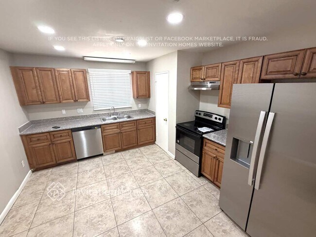 Foto del edificio - 5318 W Windsor Ave