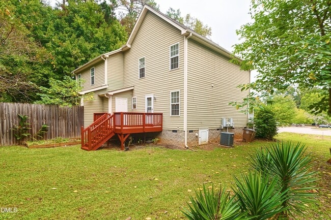 Building Photo - 729 Stadium Dr