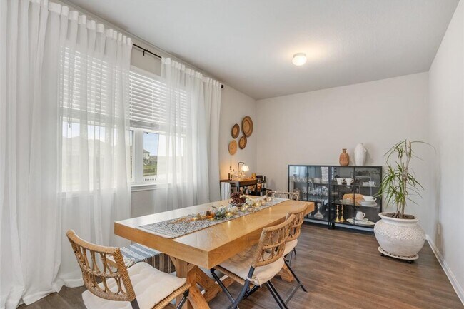 Building Photo - 3755 W Alessano Ln