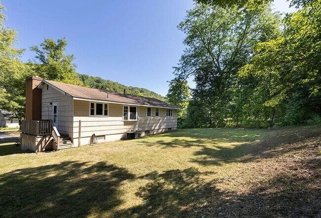 Foto del edificio - 115 Margo Ln