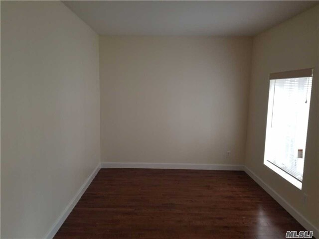 Building Photo - 31-25 Union St