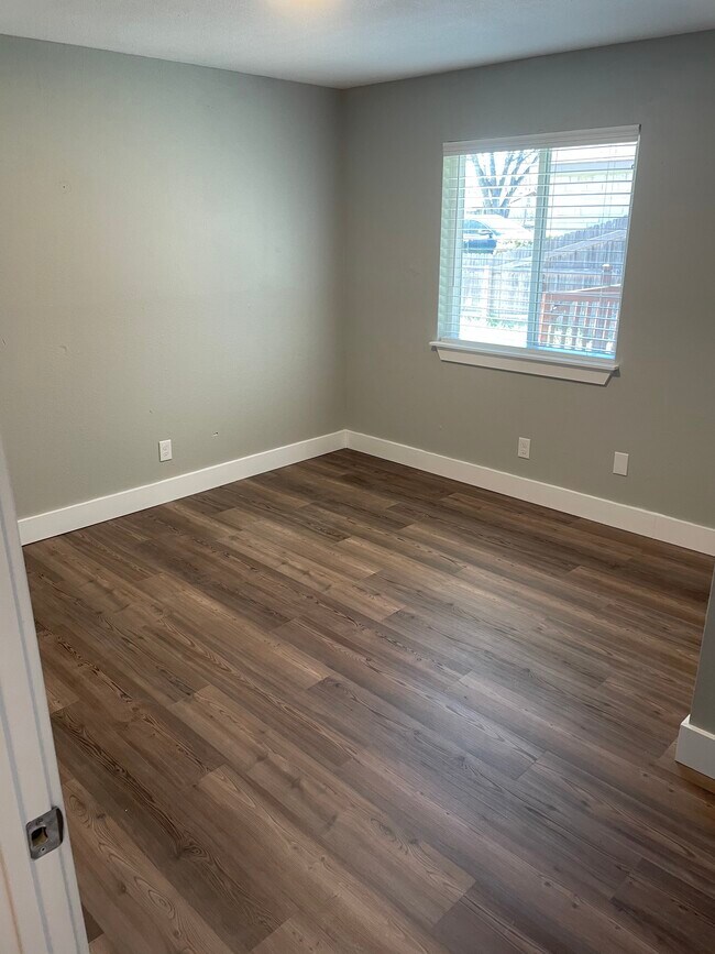 6108 Calmar Cove, Austin, TX 78721 Townhouse for Rent in Austin, TX