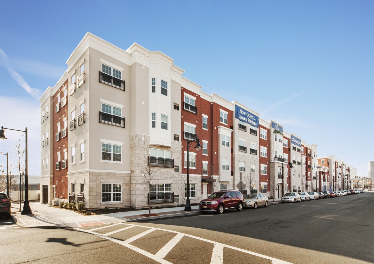 221 Bergen Apartments Harrison, NJ