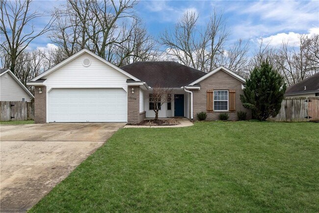 Building Photo - 2230 Oaklawn Ave