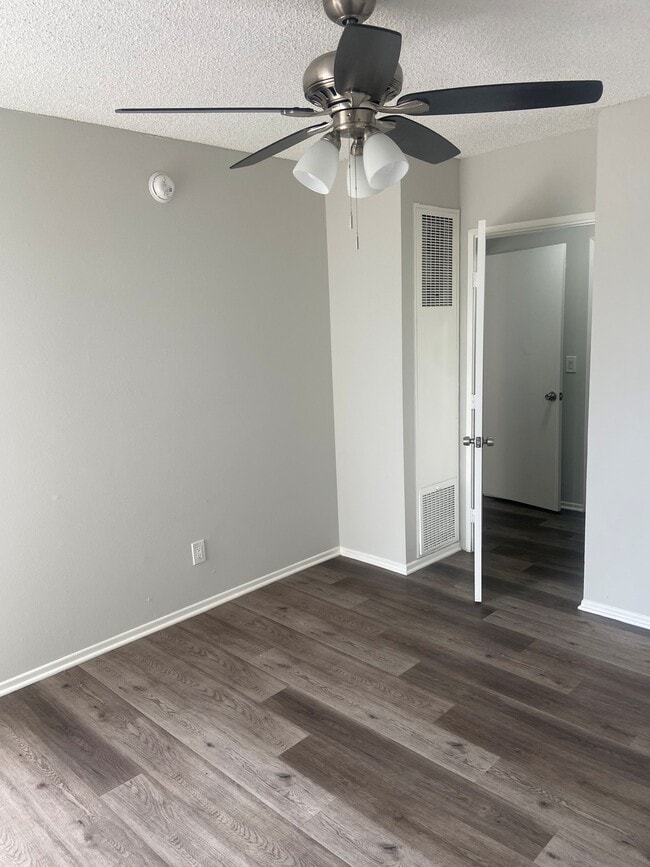 Foto del edificio - Woodhaven Apartments