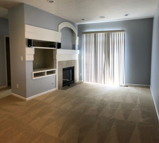 Building Photo - 11715 Anton Dr
