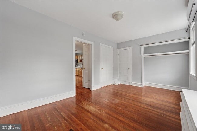 Building Photo - 8119 Ardleigh St