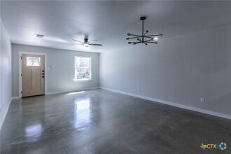 Building Photo - 214 N Sparks St