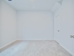 Building Photo - 8583 Blueberry Ash St