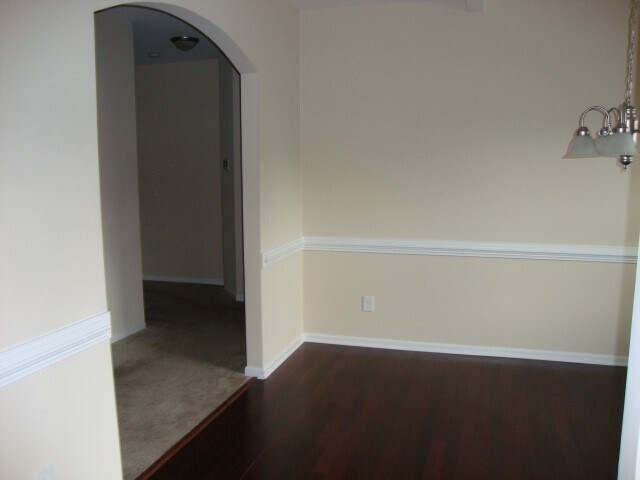 Foto del edificio - Stunning 2 Story Home with Open Kitchen