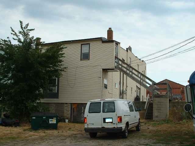 Building Photo - 206 E Superior St