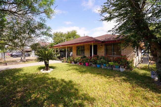 Building Photo - 2803 Minnie Ave