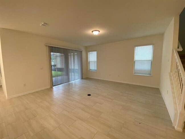 Building Photo - 16079 SCARPETTA St