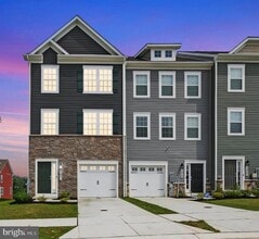 Building Photo - 5051 Silver Oak Dr