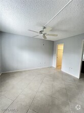 Building Photo - 9301 Central Park Dr