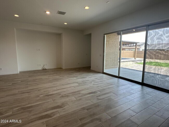 Foto del edificio - 24557 N 170th Ln