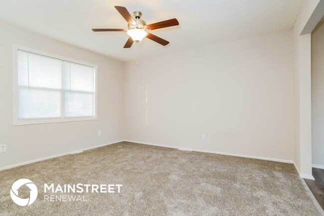 Building Photo - 1108 Golfview Dr