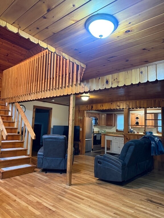 Foto del edificio - 28 Quisset Rd