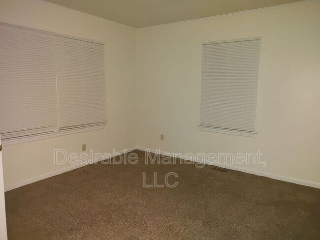 Building Photo - 1513 Aberdeen Rd