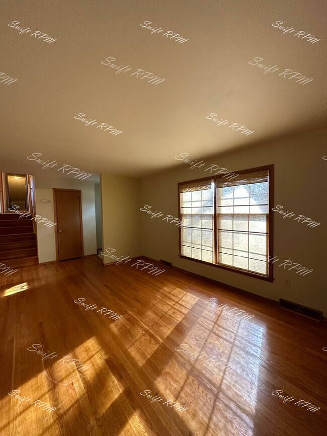 Building Photo - 6318 W 73rd Terrace