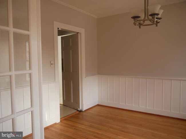 Foto del edificio - 10325 Parkman Rd