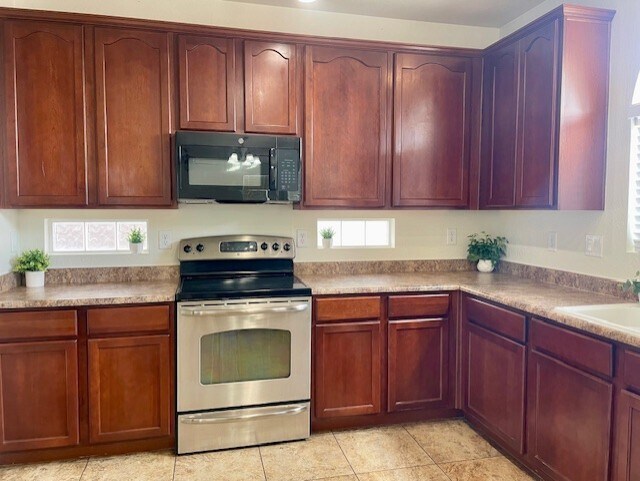 Foto del edificio - 45137 Sage Brush Dr