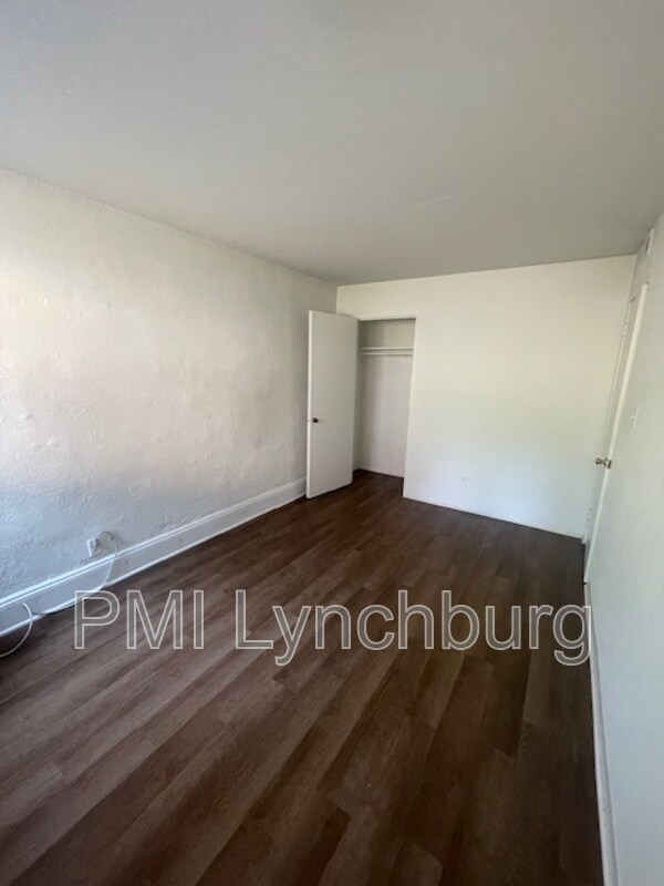 Building Photo - 245 S Princeton Cir