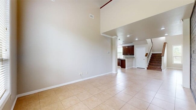 Building Photo - 1102 Milner Dr