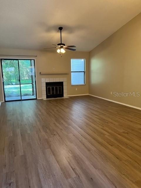 Building Photo - 564 Albany Pl