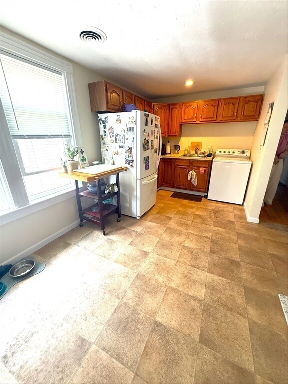 Foto del edificio - 632 E 7th St