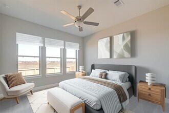 Building Photo - 23814 Pullin Market Dr