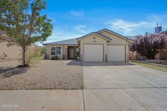 Building Photo - 11828 Mesquite Lake Ln