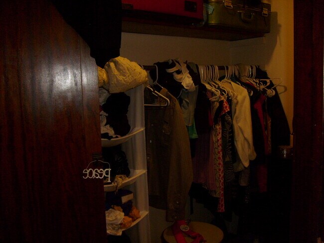 Building Photo - 106 S Hancock St