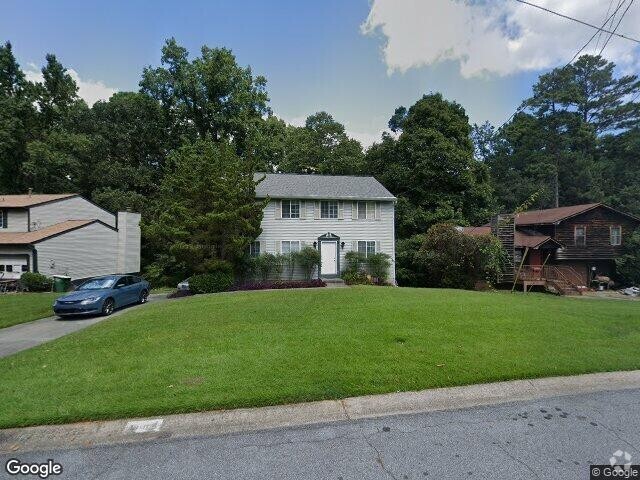 Building Photo - 1461 Silver Lake Dr