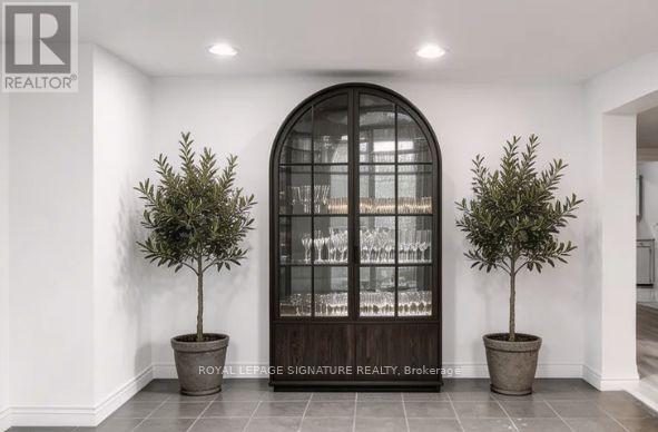 Building Photo - 173 Rathburn Rd