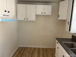 Building Photo - 326 E 118th St