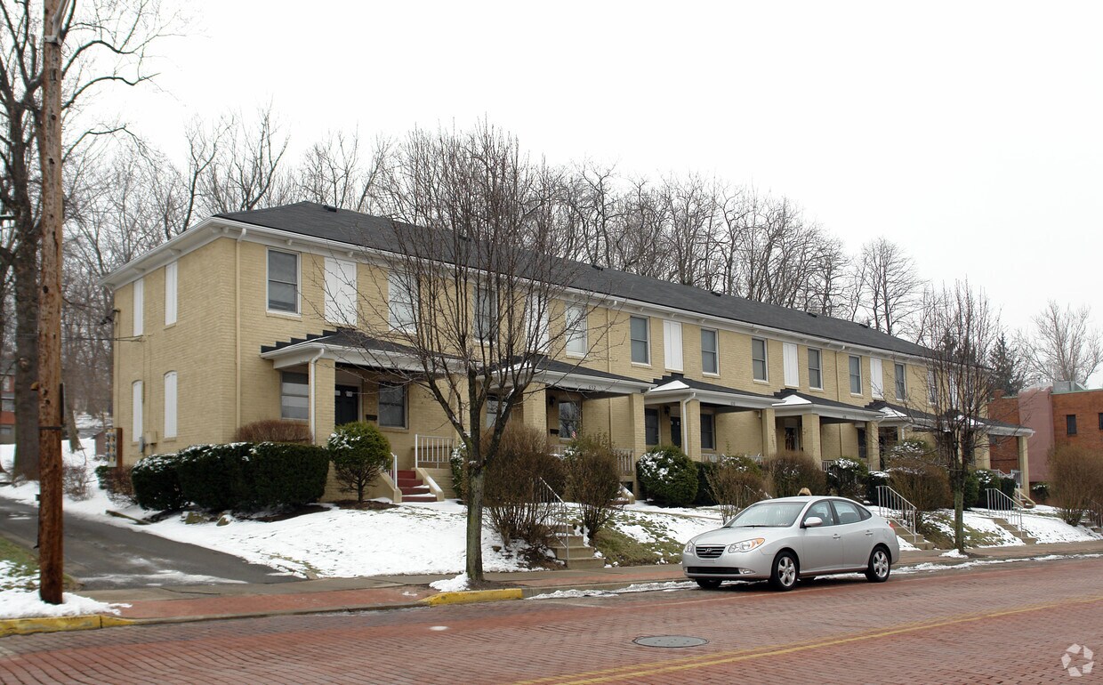 Primary Photo - 644-654 Allegheny River Blvd