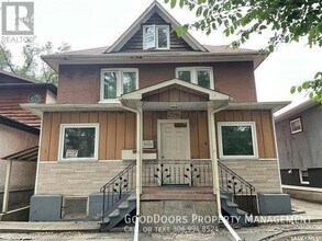 Building Photo - 2346 Winnipeg St