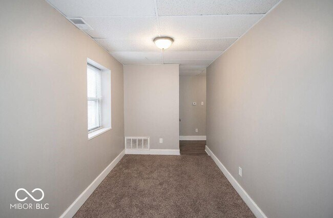 Building Photo - 2060 N Delaware St