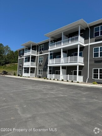 Building Photo - 397 cicrle drive