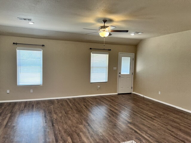 Foto del edificio - 9000 Hawthorne Ln