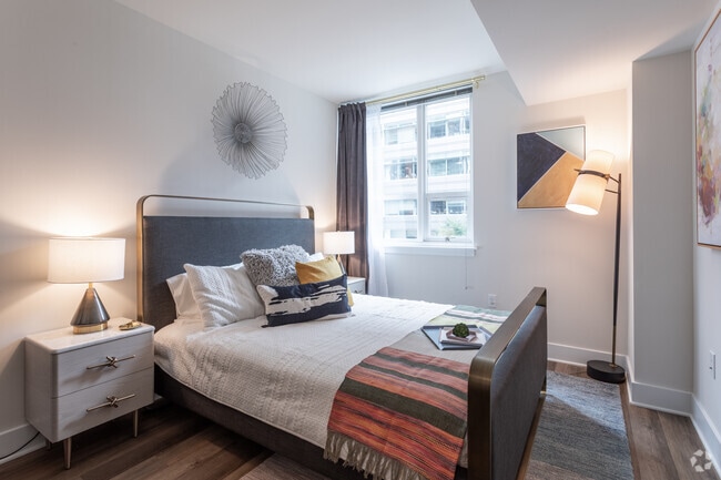 2BR,2BA - 1,331SF - Parc Riverside