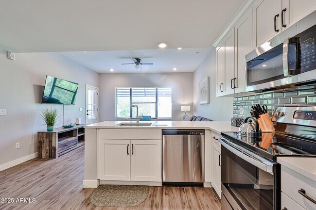 Foto del edificio - 475 N 9th St