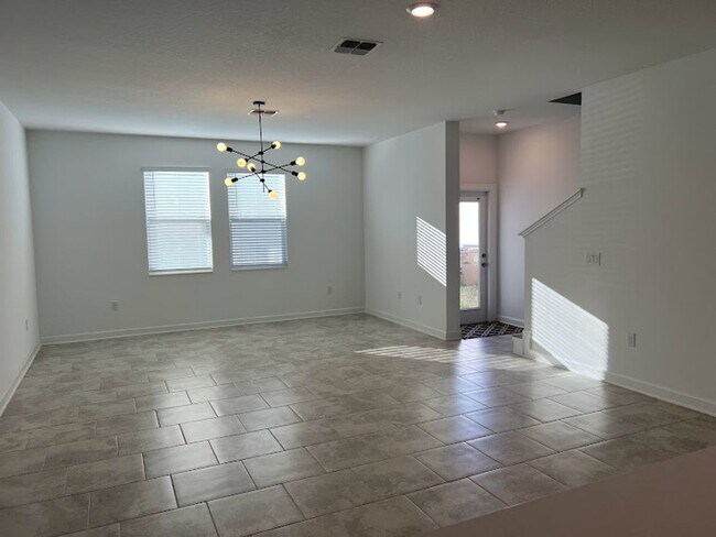 Foto del edificio - Newly built 3 Bedroom Home in Beautiful St. Cloud - 5 min from Isles of Lake Nova
