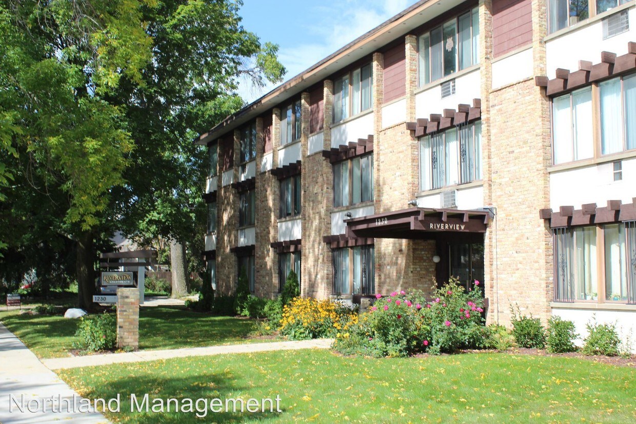 Primary Photo - 1230 E Auer Ave