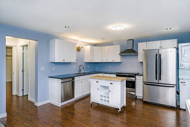 Photo du bâtiment - 32971 Hawthorne Av