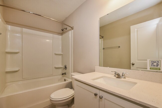 Foto del edificio - 2757 Island Pond Rd